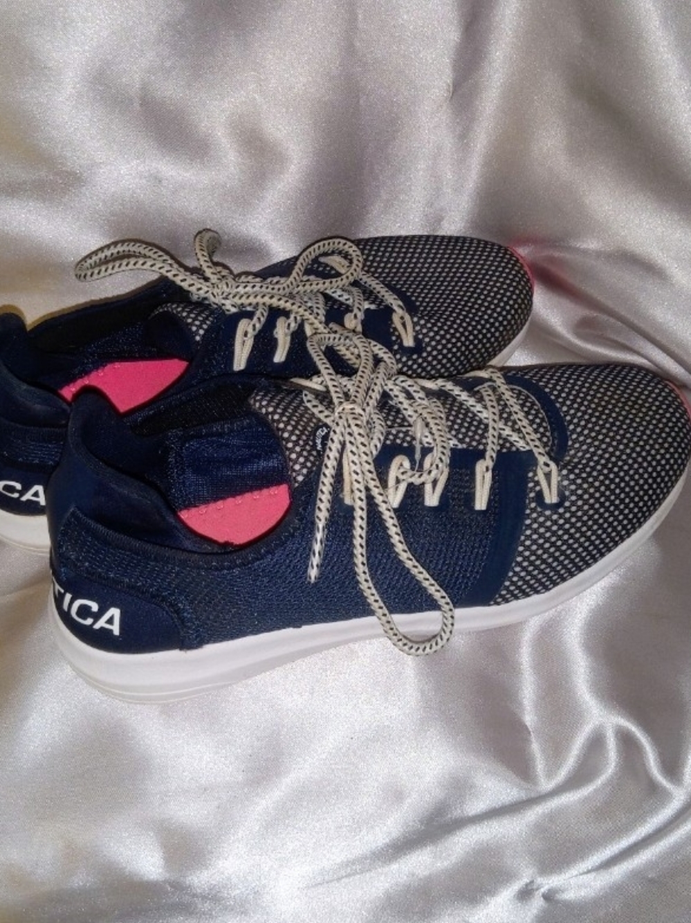 Size 7.5 Nautica Athletic Shoes Lightweight Sneakers